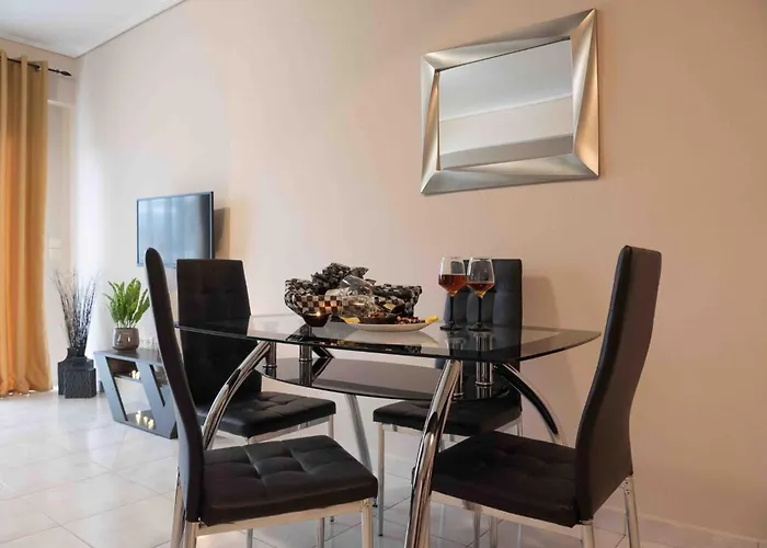 View Armonias Boutique B2 *